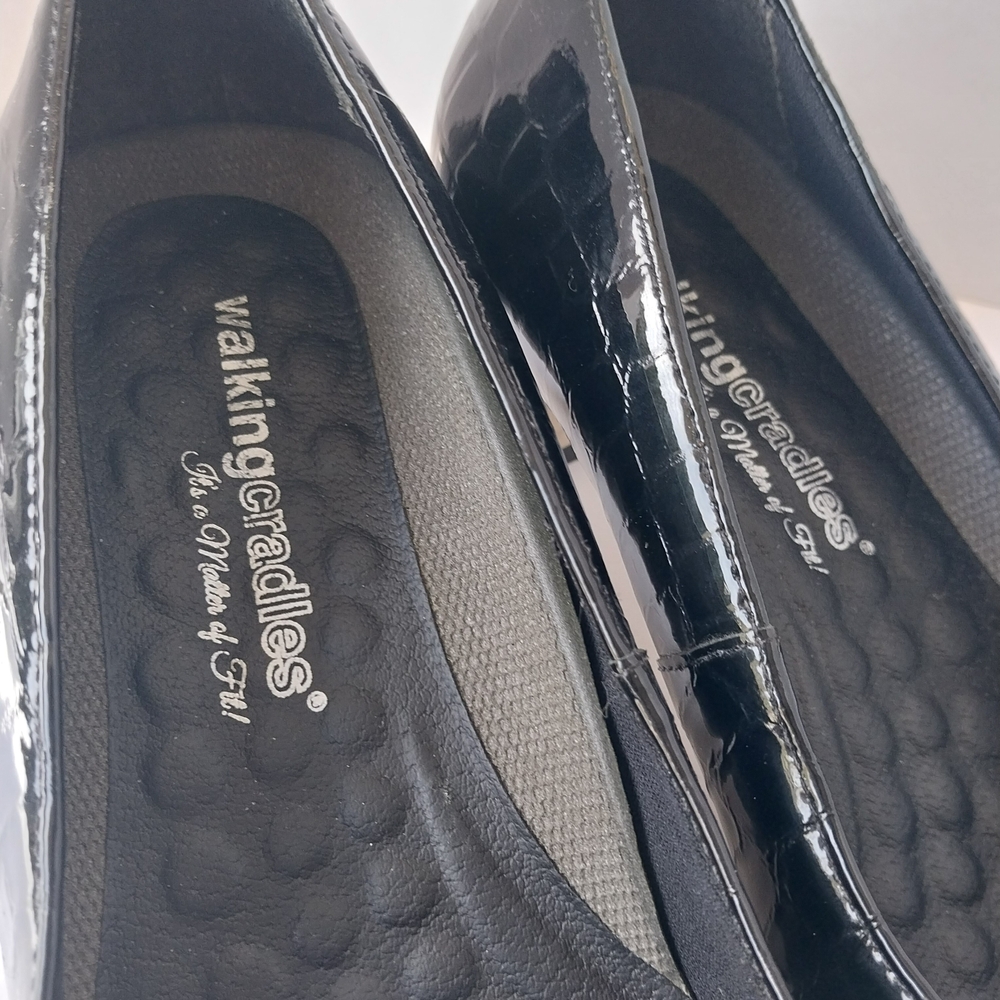 Walking Cradles‎ Black Croc-Embossed Heels - Picture 6 of 16
